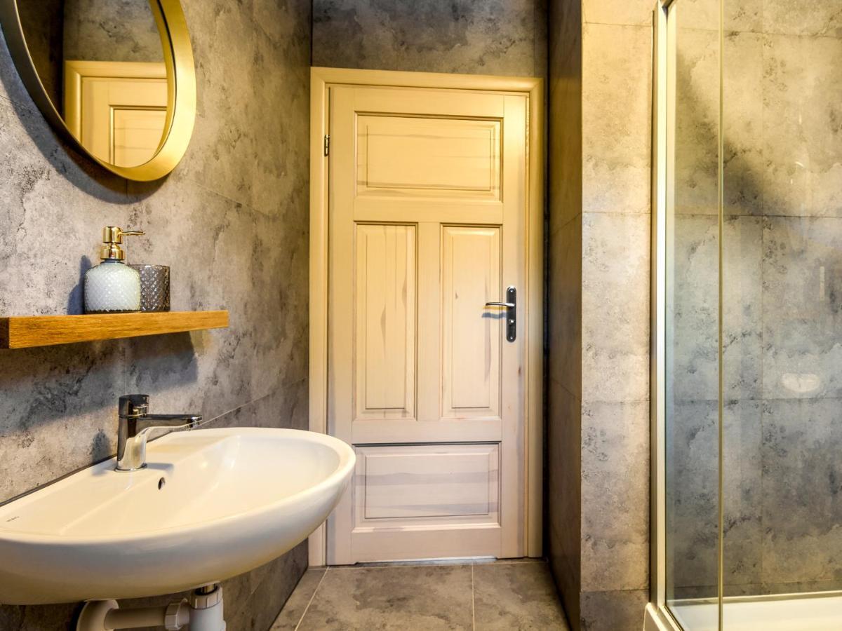 Mazursko - Komfortowe Apartamenty Nad Jeziorem, Sauna, Kominki Na Parterze クレトビニ エクステリア 写真