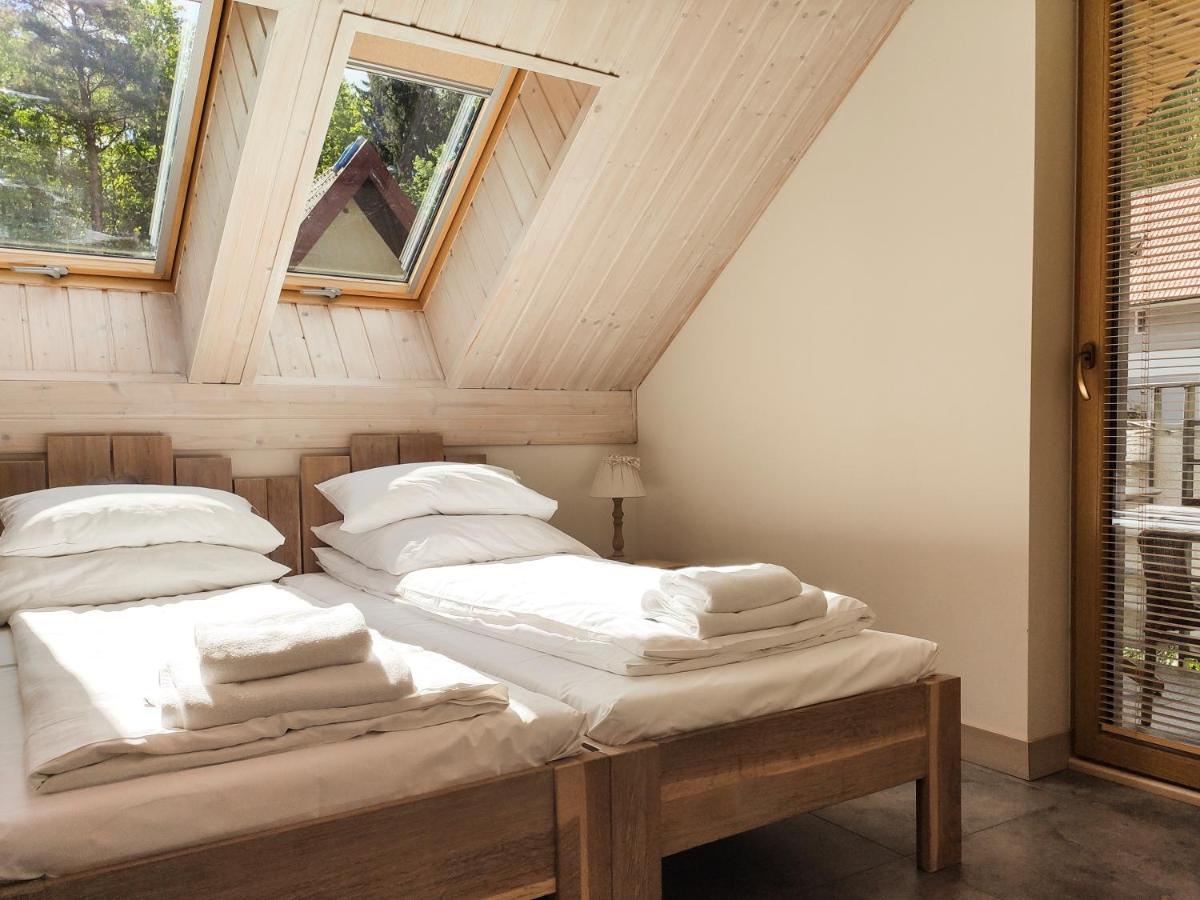 Mazursko - Komfortowe Apartamenty Nad Jeziorem, Sauna, Kominki Na Parterze クレトビニ エクステリア 写真