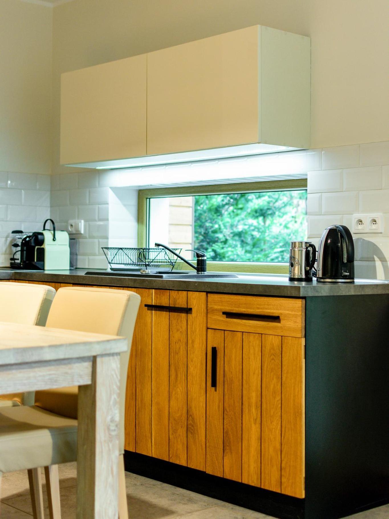 Mazursko - Komfortowe Apartamenty Nad Jeziorem, Sauna, Kominki Na Parterze クレトビニ 部屋 写真